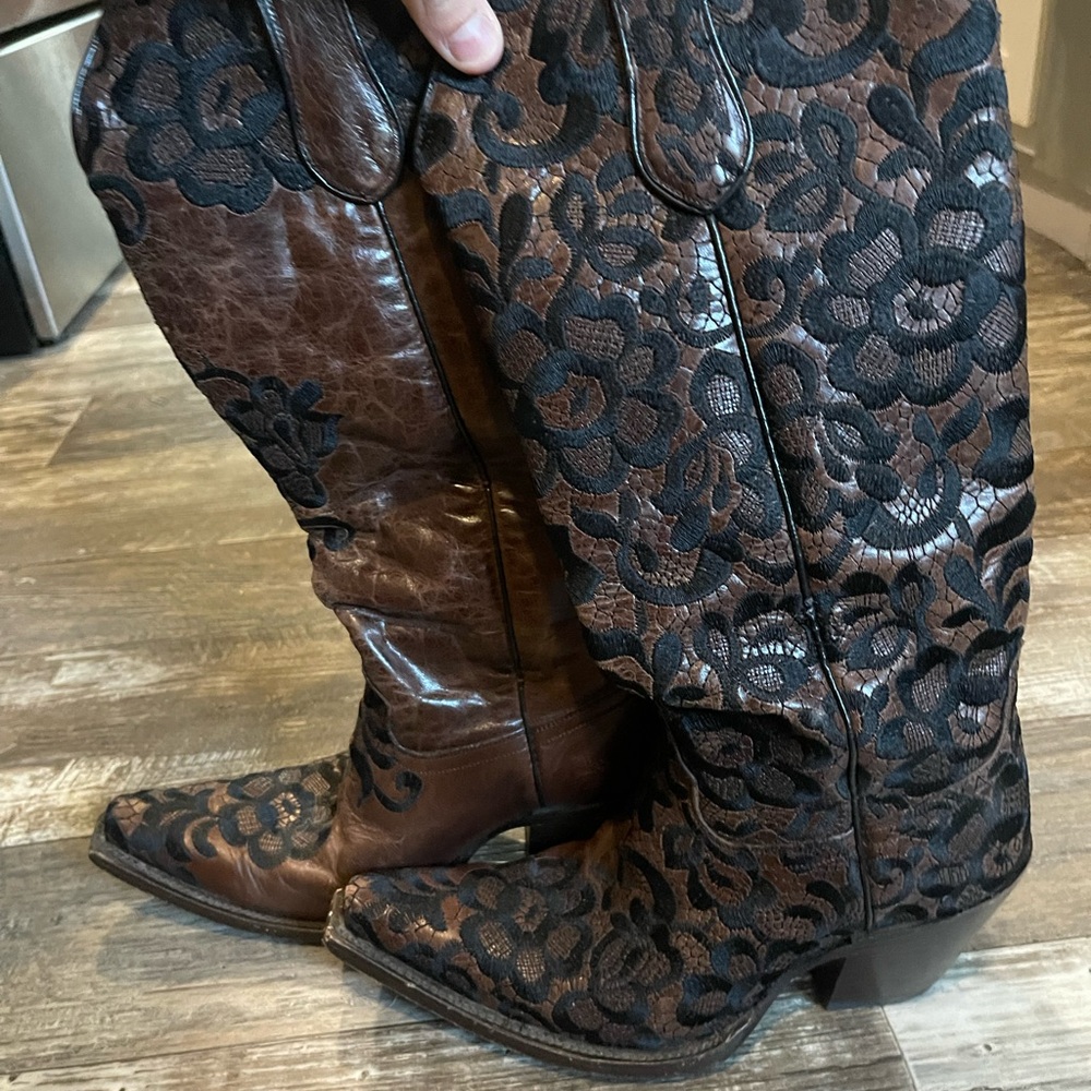 Corral Boots size 6